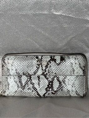 Guess - Long Zip Wallet - Faux Snakeskin